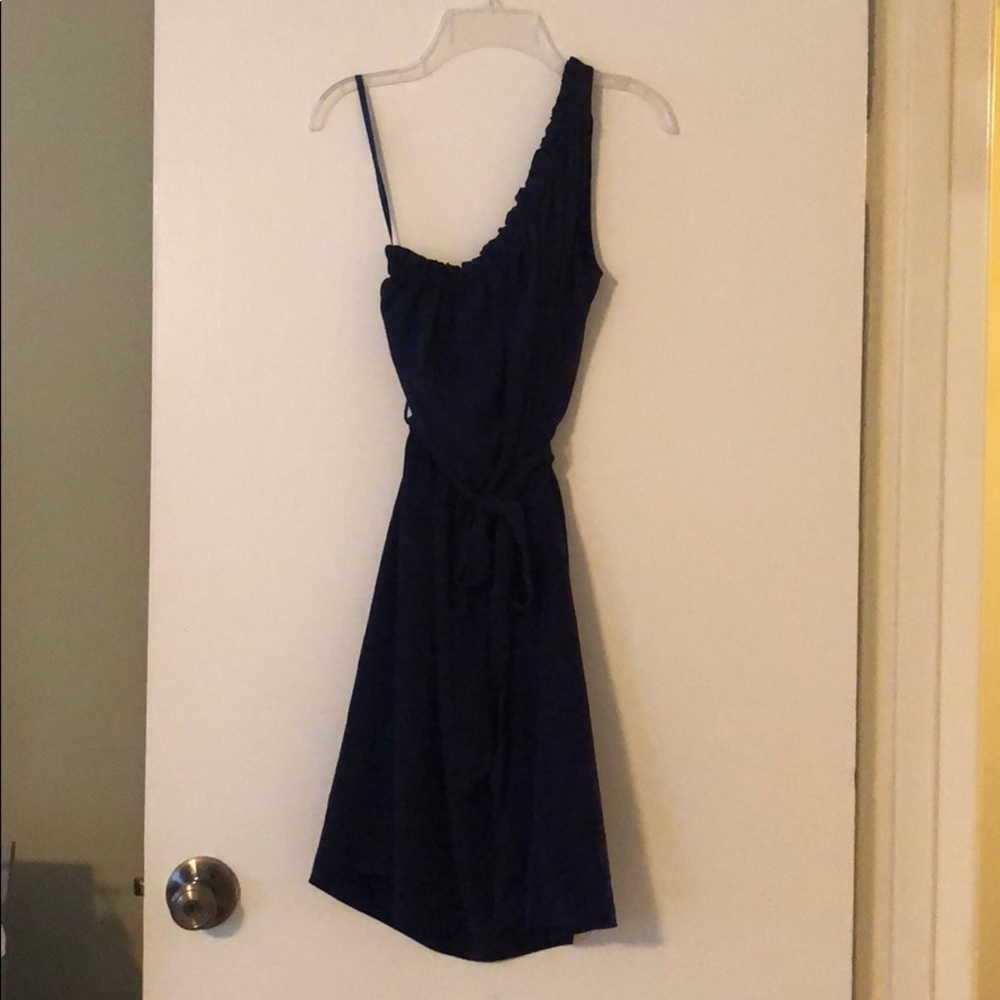 🆕 BANANA REPUBLIC ONE SHOULDER DRESS WITH POCKETS